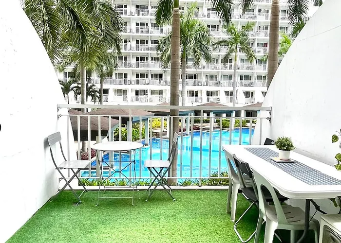 Moa Shell Residences - Big Balcony Facing Pool